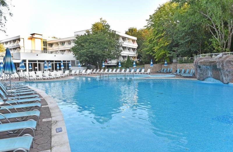 Althea Hotel Αλμπένα Εξωτερικό φωτογραφία