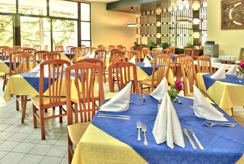 Althea Hotel Αλμπένα Εξωτερικό φωτογραφία